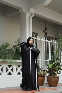 Zaidee Abaya (Black)